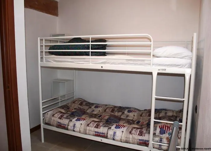 Sunlake Estoul Borgo Apartamento Brusson