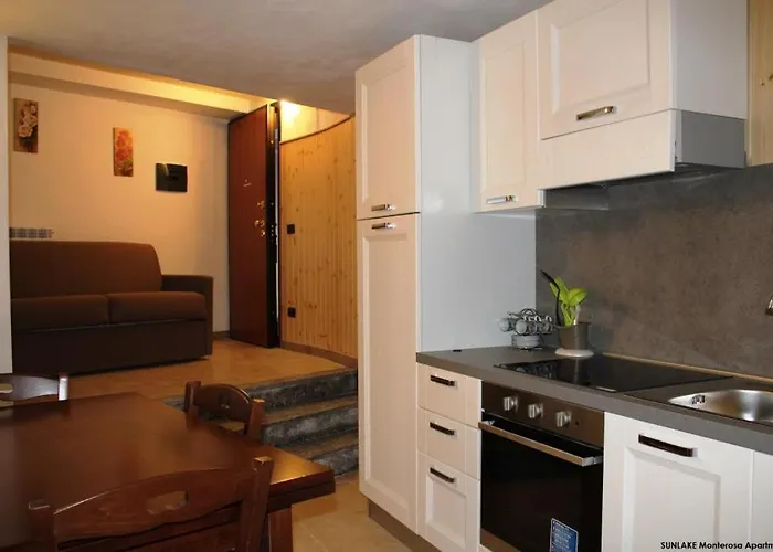 Sunlake Estoul Borgo Apartamento Brusson